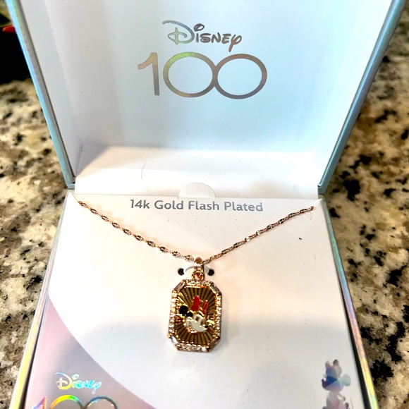 Disney Minnie Mouse Gold Tone Tag Style Necklace in Box - Picture 1 of 2